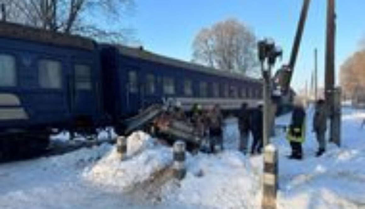 4380396