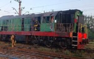 4430884